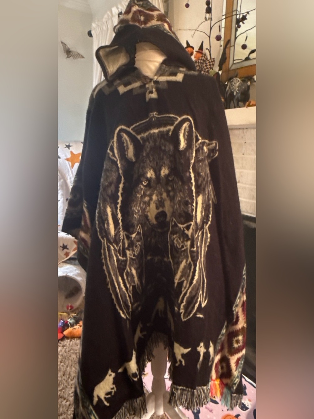 Alpaca Like Poncho Hooded Comfortable Wool Design Wolves boho Aztec wolf OS